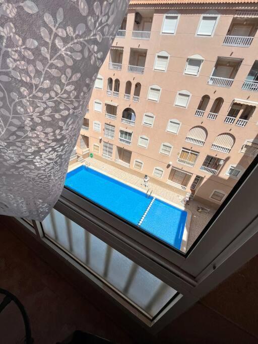 Cozy Apartment 5 Mins To Beach Torrevieja Exterior foto